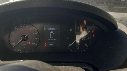 Zdjęcie przedmiotu: Fiat Ducato MAXI 2.2 M-jet E6.4 3.5t L3 Oświadczenie o utracie DR