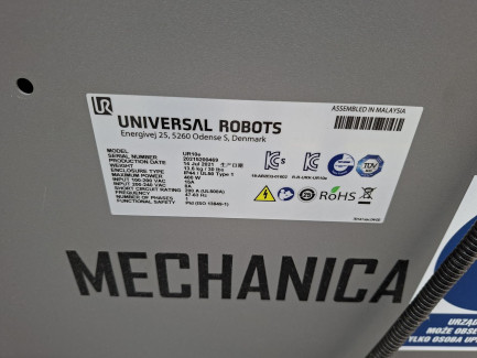 Zdjęcie przedmiotu: Станція палетування UR для коробок MECHANICA Łukasz Siczyński M-0107-01
