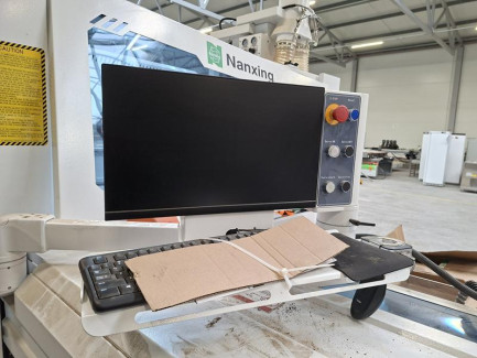 Zdjęcie przedmiotu: 6-сторонній свердлильний центр з ЧПК NANXING ND510S