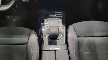 Zdjęcie przedmiotu: Mercedes-Benz CLA 200 AMG Line 7G-DCT