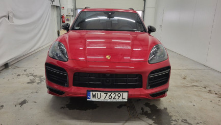 Zdjęcie przedmiotu: Porsche Cayenne Turbo Błędny wpis mocy i pojemności silnika w DR