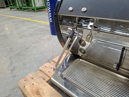 Zdjęcie przedmiotu: 2-group coffee machine CARAT Display 2GR TS (EBEE-D61B-12AM)