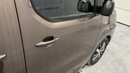 Zdjęcie przedmiotu: Toyota ProAce Verso 2.0 CRD E6.2 2.9t Medium Family S&S Aut.