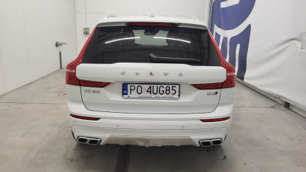 Zdjęcie przedmiotu: Volvo XC60 D4 SCR AWD Momentum aut