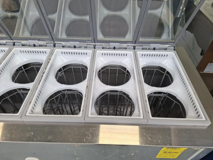 Zdjęcie przedmiotu: Холодильна вітрина для морозива IFI S.p.A. TAVULLIA PANORAMA 12F DL