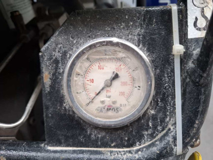 Zdjęcie przedmiotu: Atmos PB82 screw compressor equipped with an aftercooler with water separator