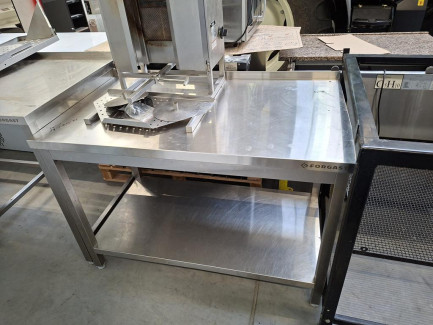 Zdjęcie przedmiotu: A set of catering equipment