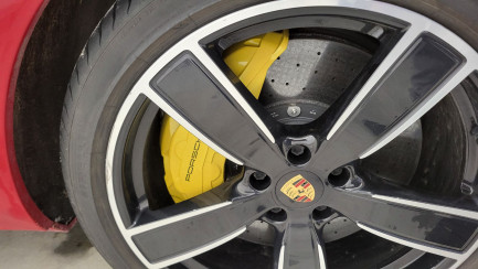 Zdjęcie przedmiotu: Porsche Cayenne Turbo Błędny wpis mocy i pojemności silnika w DR