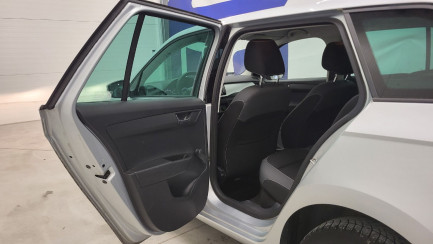 Zdjęcie przedmiotu: Skoda Fabia Combi 1.0 TSI Ambition