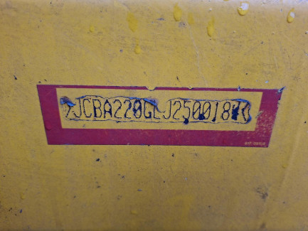 Zdjęcie przedmiotu: JCB 220X crawler excavator + GREENTEC UFKES FC 370 felling head for cutting trees and shrubs