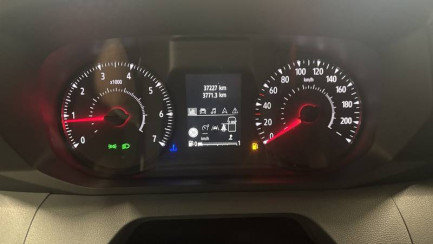 Zdjęcie przedmiotu: Renault Master 2.0 dCi E6e 3.5t L3H2 Extra