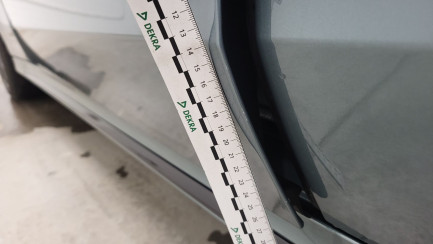 Zdjęcie przedmiotu: Mercedes-Benz E 220 d mHEV 4-Matic AMG 9G-Tronic