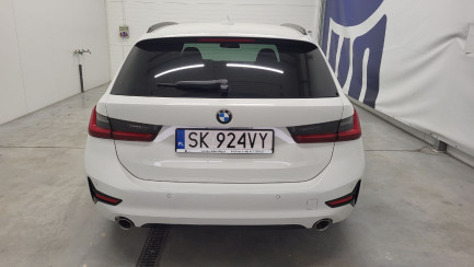 Zdjęcie przedmiotu: BMW 318i Sport Line aut