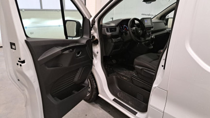 Zdjęcie przedmiotu: Renault Trafic 2.0 Blue dCi E6 3.1t L2H1 Extra (1200)