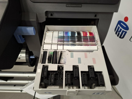 Zdjęcie przedmiotu: Maszyna poligraficzna HP LATEX 360