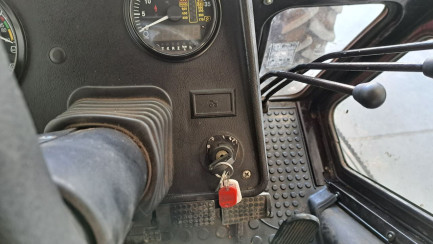 Zdjęcie przedmiotu: Сільськогосподарський трактор БІЛОРУС 820.4 версії М, БР, ТУЗ1