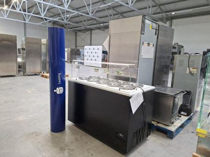 Zdjęcie przedmiotu: A set of catering equipment