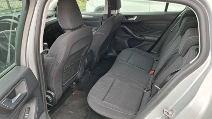 Zdjęcie przedmiotu: Ford Focus 2.0 EcoBlue E6 Titanium