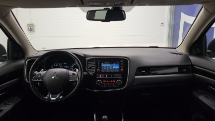 Zdjęcie przedmiotu: Mitsubishi Outlander 2.0 Intense Comfort 4WD CVT