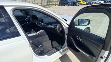 Zdjęcie przedmiotu: BMW 320D xDrive M Sport Steptronic