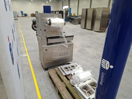 Zdjęcie przedmiotu: BOKAMA G250 VAC semi-automatic tray sealer