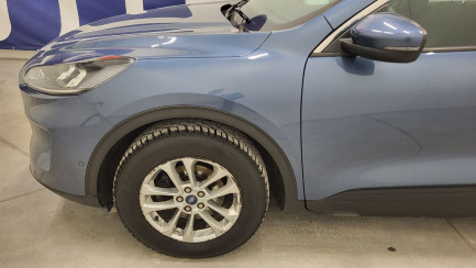 Zdjęcie przedmiotu: Ford Kuga 1.5 EcoBoost Titanium
