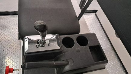 Zdjęcie przedmiotu: FRUGAL LT-S14 slow-moving electric vehicle