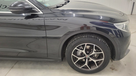 Zdjęcie przedmiotu: ALFA ROMEO Stelvio 2.0 Turbo Business Q4 aut