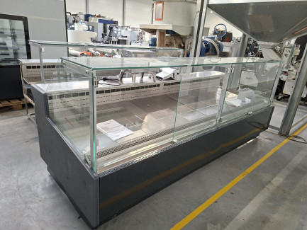 Zdjęcie przedmiotu: A set of catering equipment