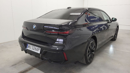 Zdjęcie przedmiotu: BMW 740d xDrive mHEV M Sport sport
