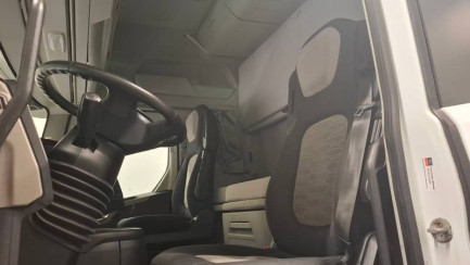 Zdjęcie przedmiotu: Ford F-MAX 500 12.7 TDCi E6d 18.0t