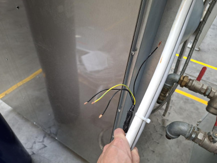 Zdjęcie przedmiotu: DANUBE WED35 washer-extractor