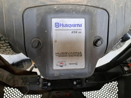 Zdjęcie przedmiotu: Садовий трактор Husqvarna TC 242T з причепом та аксесуарами