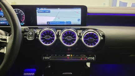 Zdjęcie przedmiotu: Mercedes-Benz CLA 200 mHEV AMG Line 7G-DCT