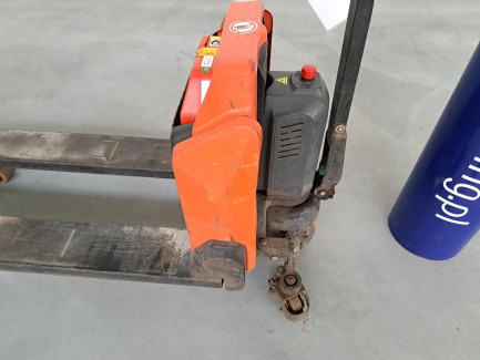 Zdjęcie przedmiotu: BT Tyro LHE130 Electric Pallet Truck