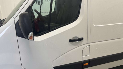 Zdjęcie przedmiotu: Renault Master FWD 2.3 dCi E6d 3.5t L3H2 Business
