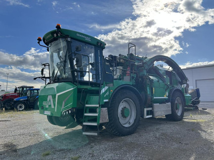 Albach Maschinenbau AG (Німеччина) Подрібнювач самохідний Diamant 2000
