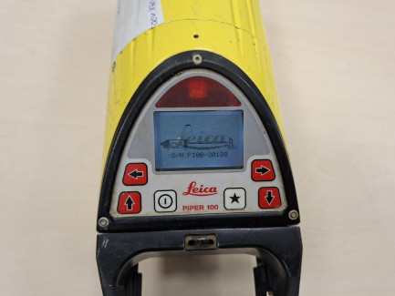 Zdjęcie przedmiotu: The LEICA PIPER 100 pipe laser is used for pipe laying, sanitary network construction, and grade control.