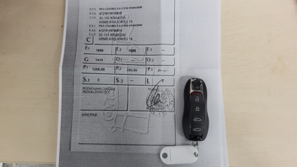 Zdjęcie przedmiotu: Porsche 718 Cayman GPF PDK