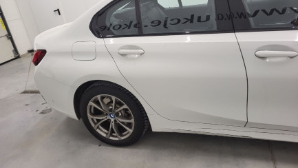 Zdjęcie przedmiotu: BMW 320e Sport Line aut