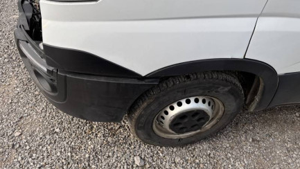 Zdjęcie przedmiotu: Iveco 35-120 Daily 35S12 E6 3.5t