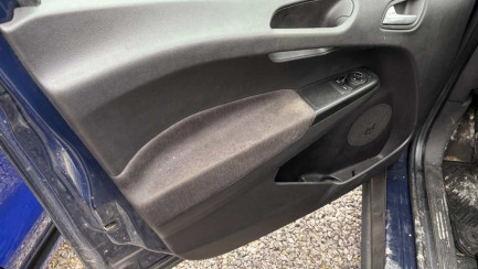 Zdjęcie przedmiotu: Ford Transit Courier 1.0 Trend E6 1.8t Oświadczenie o utracie DR