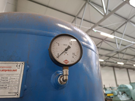 Zdjęcie przedmiotu: Kompresor śrubowy AIR PRESS APS 20 IVR X