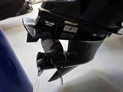 Zdjęcie przedmiotu: Моторний човен VTS FLYING SHARK CAPRI BOWRIDER 5.7