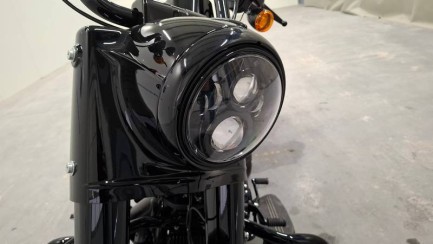 Zdjęcie przedmiotu: Harley Davidson Road King Special