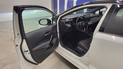 Zdjęcie przedmiotu: Toyota Corolla 2.0 Hybrid Selection