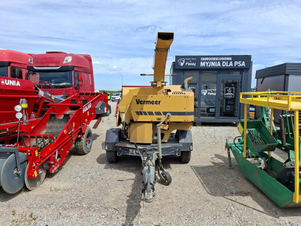 Zdjęcie przedmiotu: VERMEER BC230G2XL branch chipper