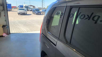Zdjęcie przedmiotu: Toyota Proace City Verso 1.2 D-4T Family