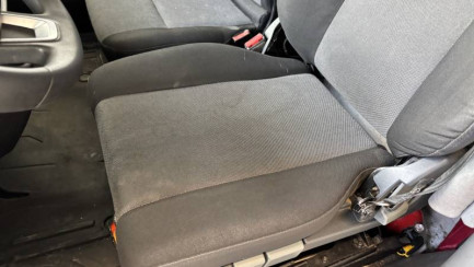 Zdjęcie przedmiotu: Renault Master FWD 2.3 dCi E6 3.5t L3H1 Extra S&S+E Oświadczenie o utracie DR