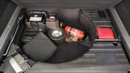 Zdjęcie przedmiotu: Porsche Cayenne Turbo Błędny wpis mocy i pojemności silnika w DR